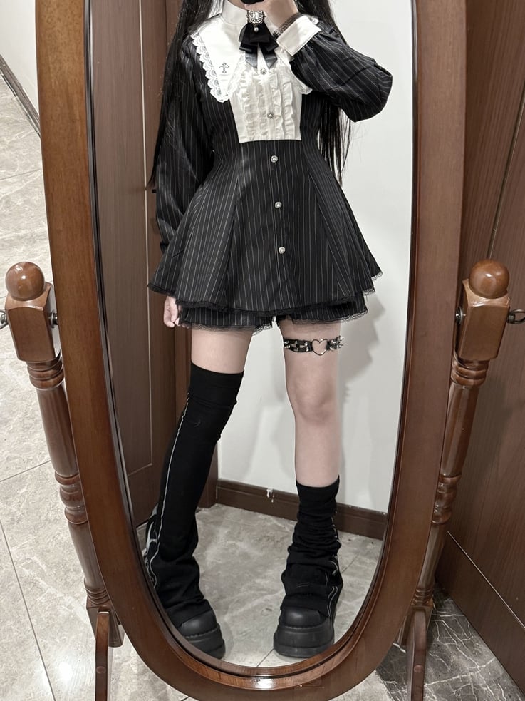 Kei Black Set: Jirai Striped Dress with Cross 3-Piece Embroidered Pointed Collar