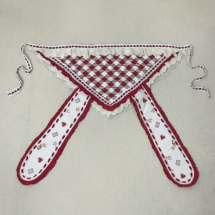 三角形のチェック柄の赤いスカーフ（ウサギの耳付き）