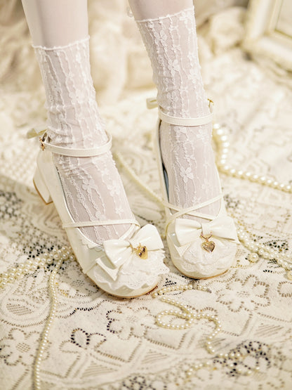 ホワイトトップハートチャームクリスクロスボウデザイントリムレースミルキー