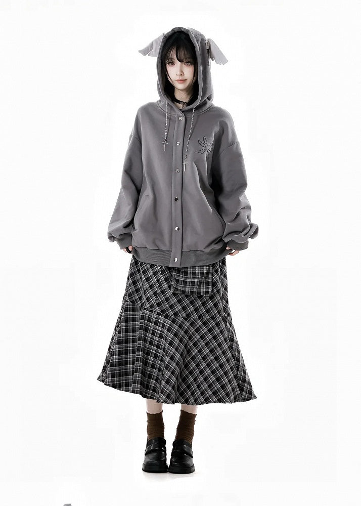 Bittersüße Kette Grau/Schwarz Kapuzendesign Hoodie Flügel Kreuz Wing Stickerei Rücken Feder