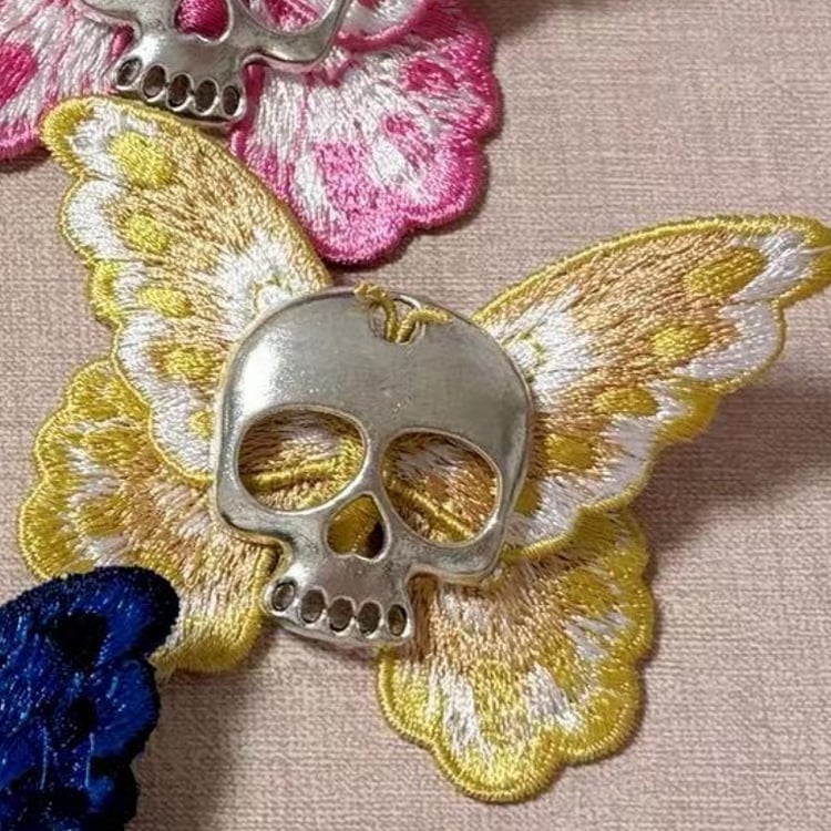 Reaper 5 – Options Haarspange Knochenfarbe Halloween Schmetterling