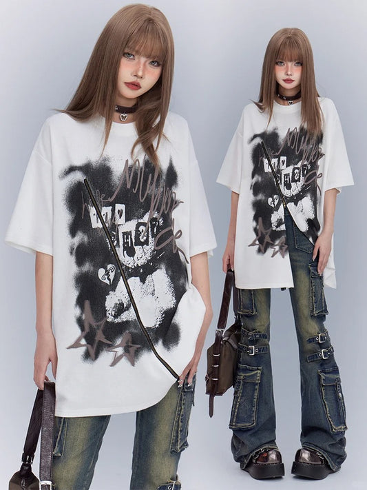 White Round Neck Printed Loose T-Shirt with Zipper Detail