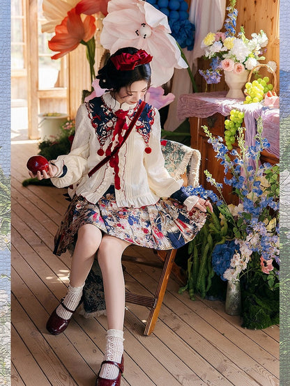 Chinese Style Apple Embroidery Outfit Set with Capelet - Zao Jing Ji