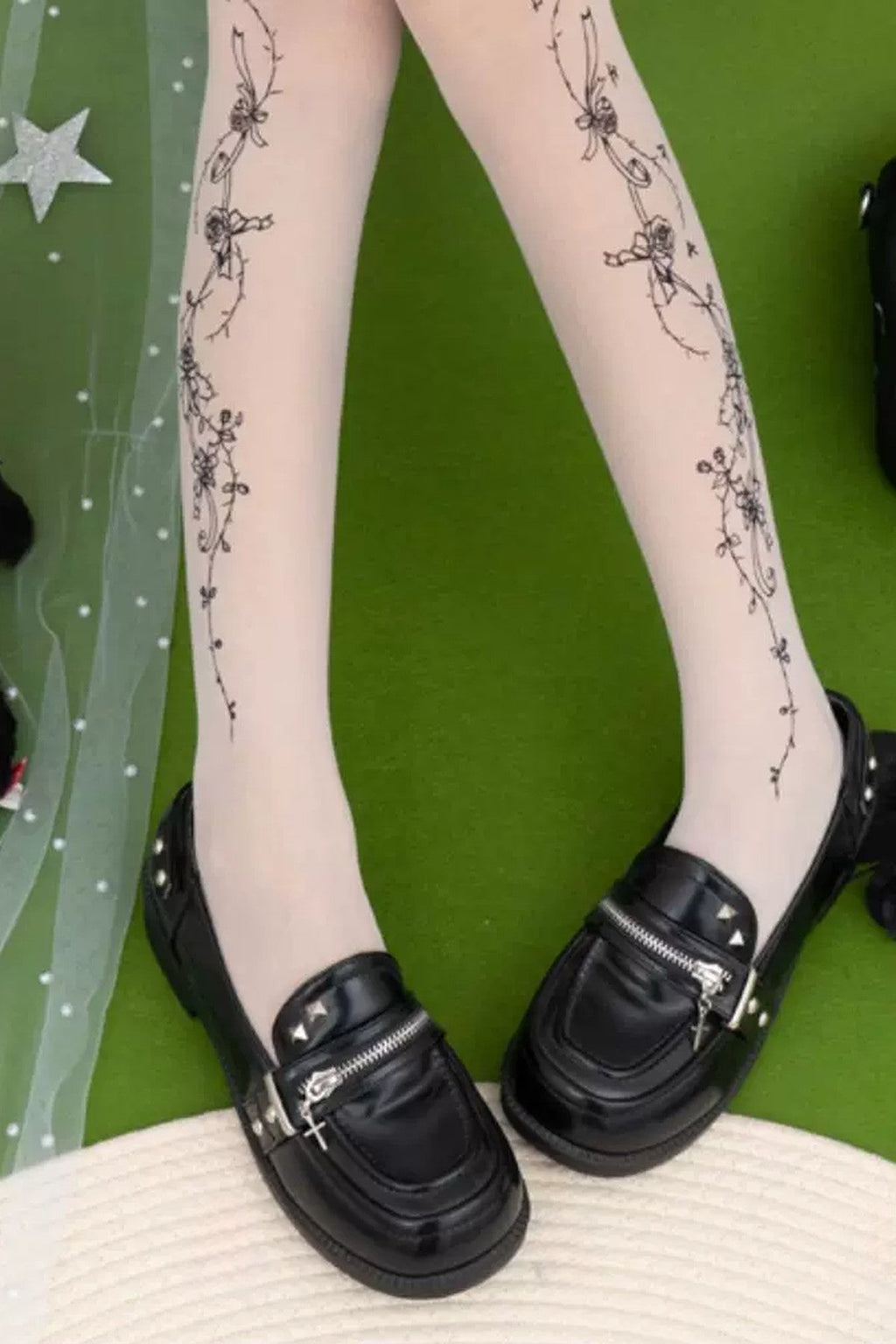 Rose Story Floral Patterned Tights