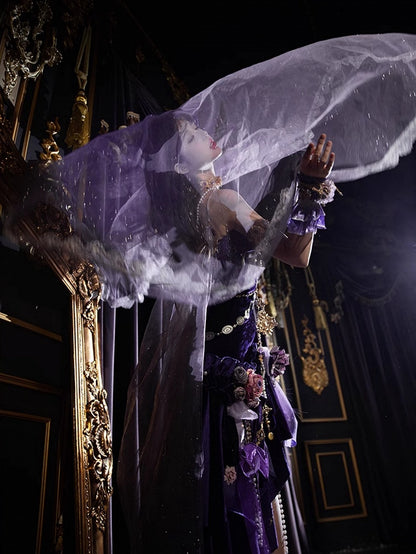 紫のきらめくベール