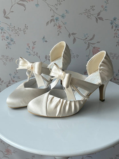 Embellishments Bow
