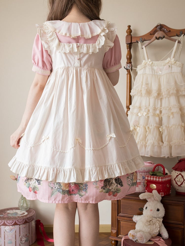 Beiges Baumwoll-Überkleid mit hoher Taille und Erdbeer-Applikation