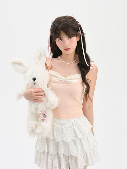 Tanktop in Rosa mit Flatterärmeln und Schleifendesign am Ausschnitt