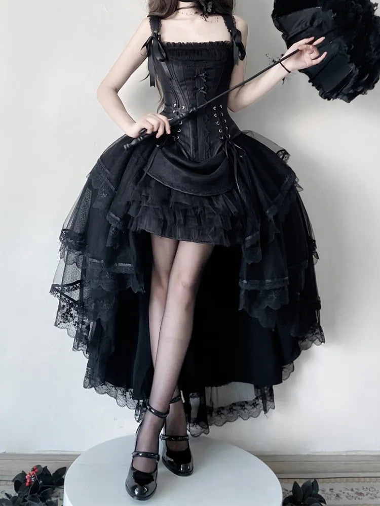 ブラックのレースアップディテールのボーン入りコルセットトップ + ハイローレイヤードロリータスカート