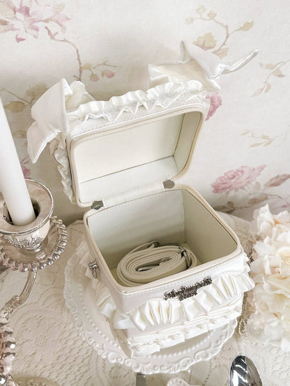 Hand Bead Crossbody Cremeweiß / Taschendetails