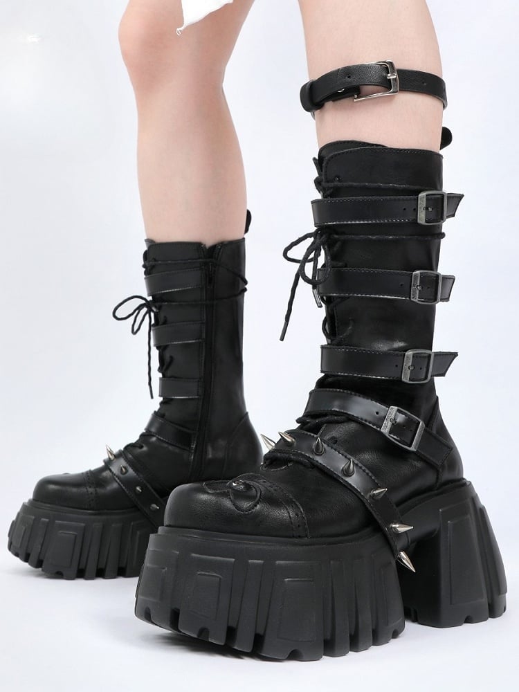 Chunky Plateaustiefel mit Akzenten, Nieten an der Spitze, schwarzer Cyberpunk-Stil mit Riemen – wadenhohe Schnalle mit Augenverzierung