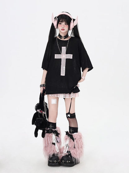 Pink Bittersweet Black Loose with Cross Applique T-Shirt