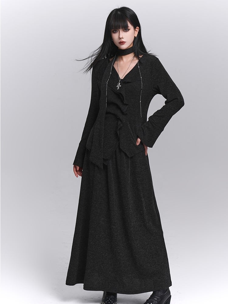 Placket with Black Neck Strap Pleated Top Trim V-Neck