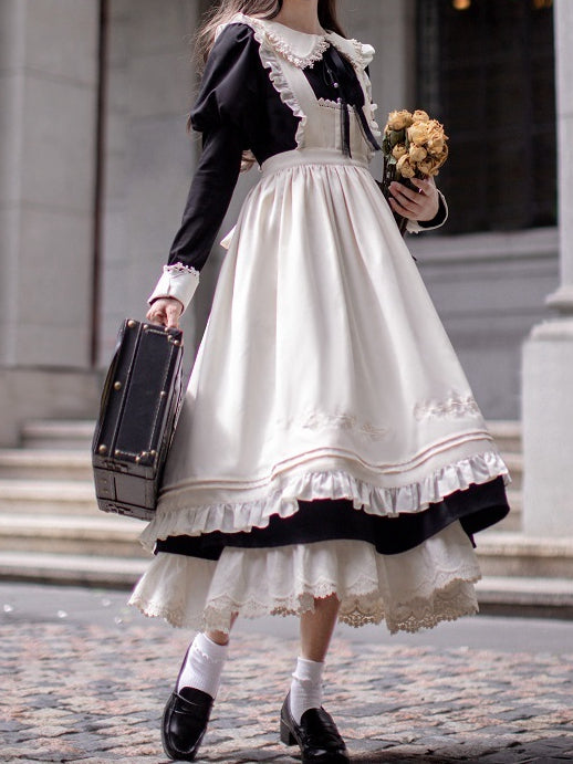 Blumenschürze Version Kurz/Lang Stickerei Weiß