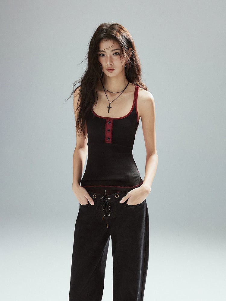 Scoop Top - Cami Red Slim-fitting Black Neckline