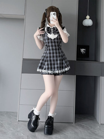 Jabot Black & White Jirai-Kei Plaid Short Sleeve Gown with Lace Bow Accents + Matching Shorts Set - Puzzles