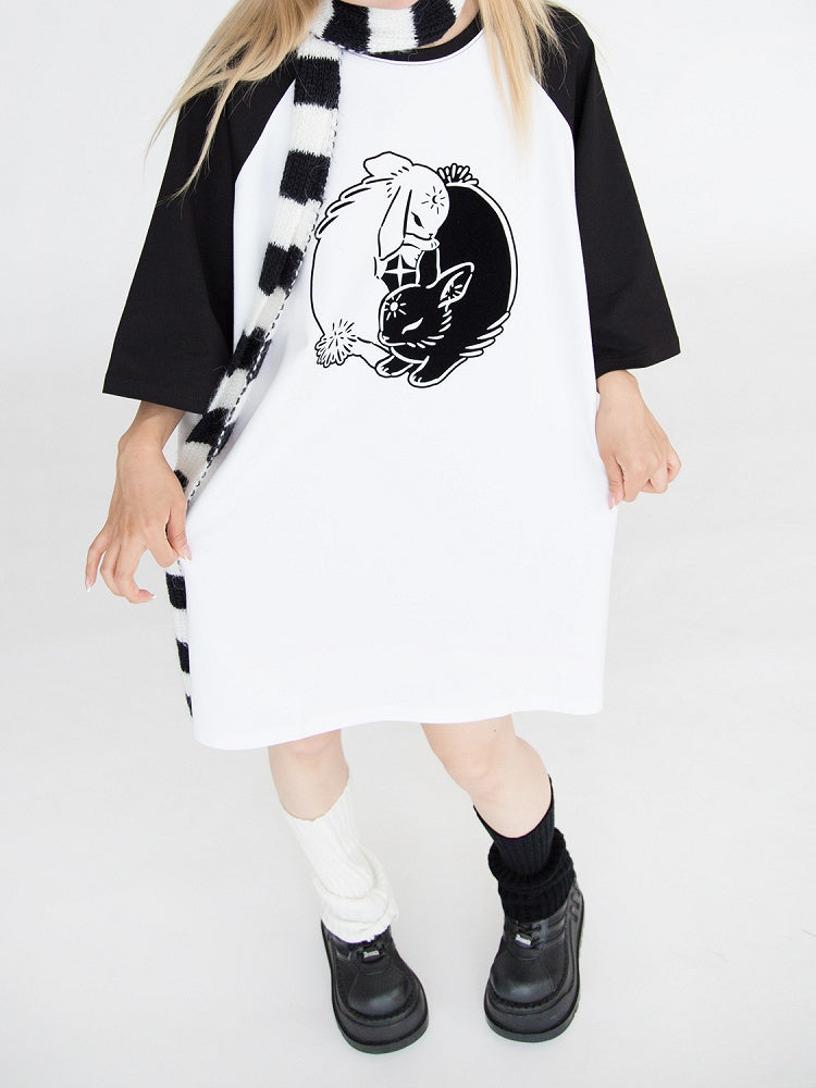 ブラック＆ホワイト バニープリント オーバーサイズ Tシャツ