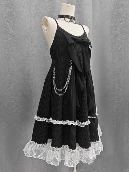 Rock Cami Kleid Big Bow Ausschnitt Schwarz mit gestreifter Taille Abnehmbare Kette Blase