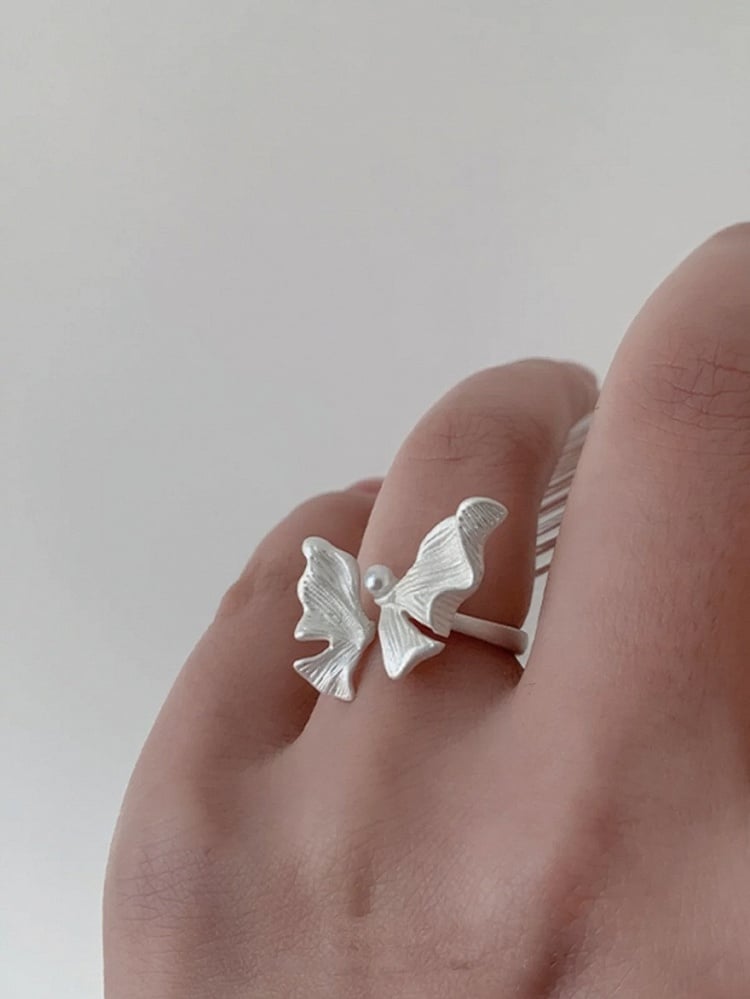 Pearl-Adorned White Butterfly Ring - YSHXS