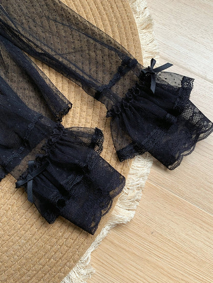 透け感のあるレースドット柄ブラックチュールトップス ロングスリーブ