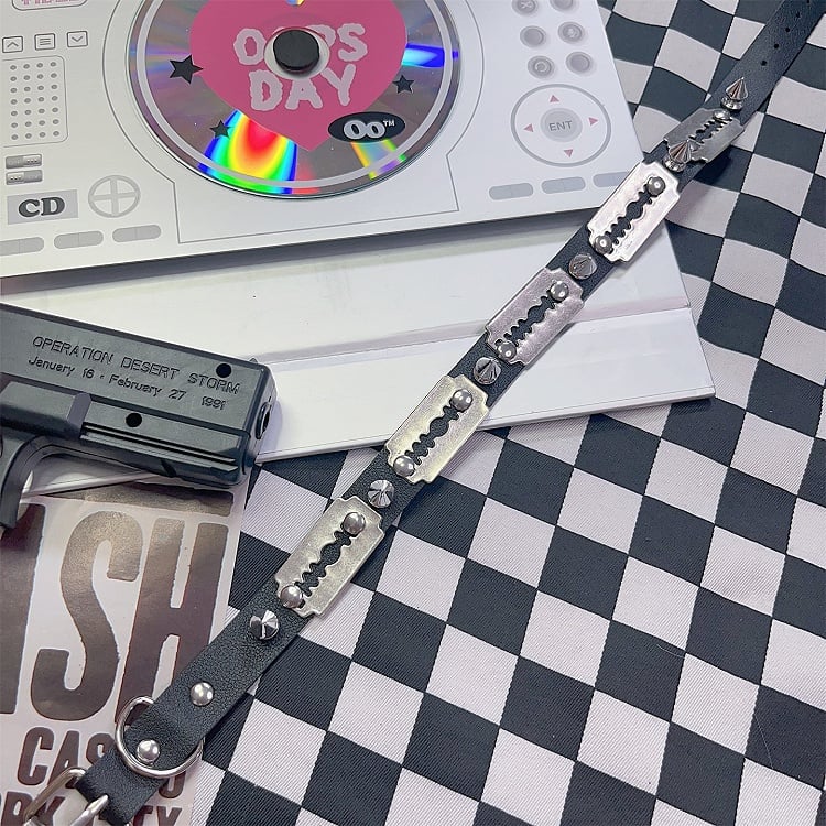 Black Studs Rock Punk Choker Details
