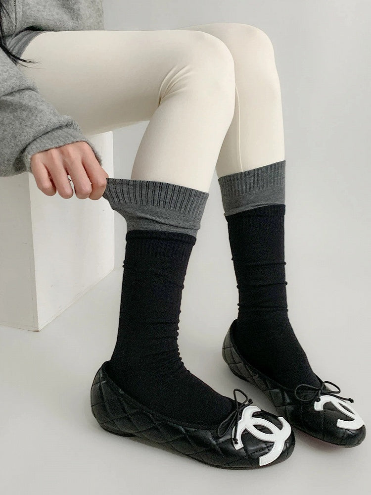 Two-Tone Ribbed Calf Socks