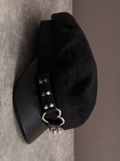 Ring Heart Hat Black Details Gothic Studs Beret