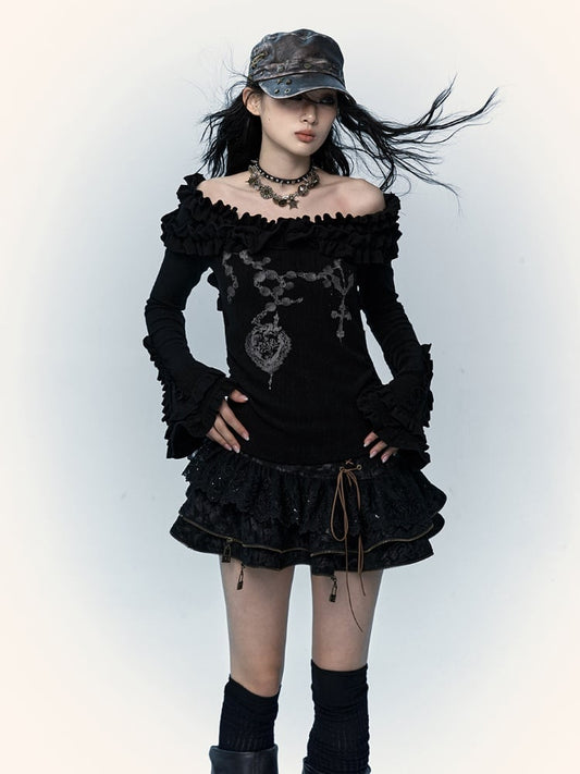 Schwarzes, wendbares, schulterfreies Top mit gerüschten Glockenärmeln