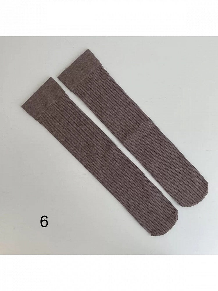 Mid-Calf Vertical Stripe Colors Cotton 8 Socks