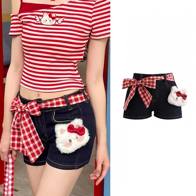 and Red Plaid Accessory Dark Blue Straight-leg Denim Shorts with Kitty Plushie Waist