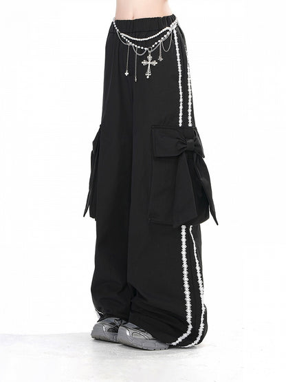 Cargohose mit großen Taschen, Schwarz, weites Bein, mit Schleife