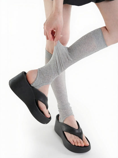 Ribbed Trim Striped Calf Socks in 5 Colors - ModaSwings