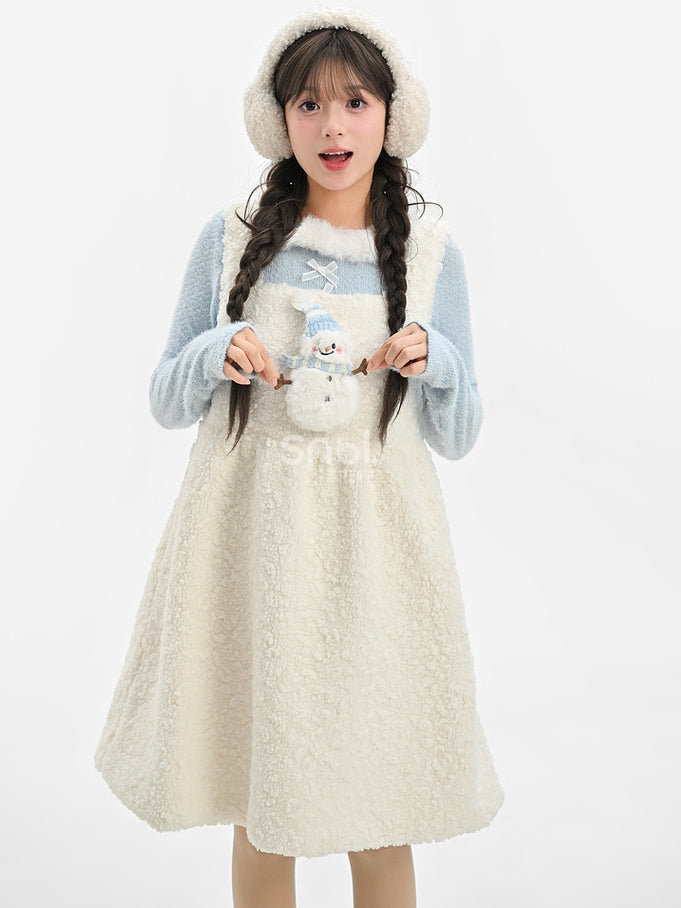 Süßes, mit Schneemann verziertes weißes Plüsch-Overallkleid