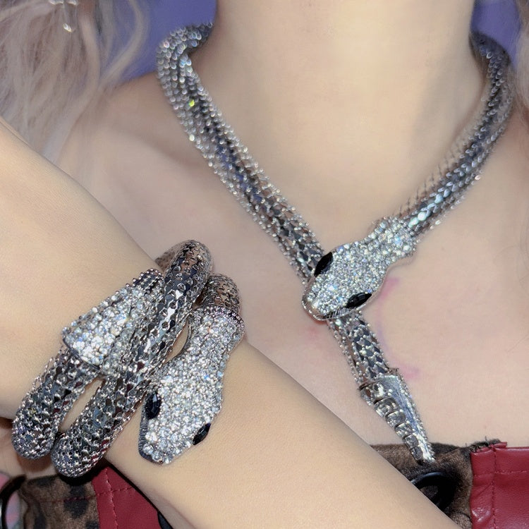 Silver Design Bangle Snake Set With Necklace