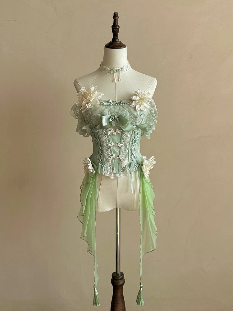 Korsettrock mit grünem Oberteil und Froschknöpfen sowie Lolita-Blumentaillenverzierung