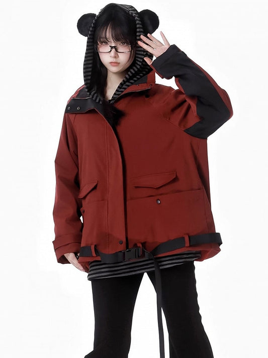 Rote und schwarze Colorblock-Ärmel, Schnallenriemen, Unisex-Jacke