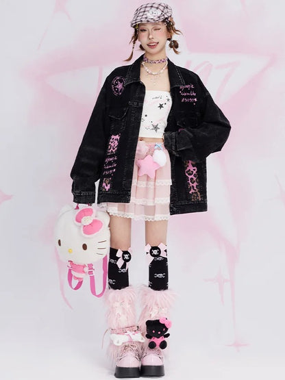 Jeansjacke mit verblasstem Waschung und schwarzen Buchstaben-Print und Leoparden-Patches