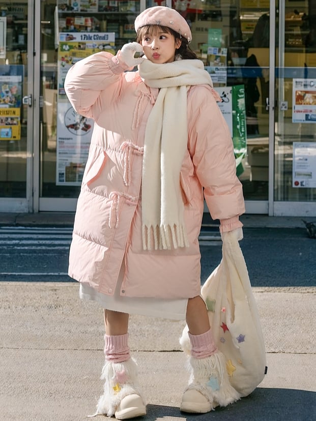 Rosa Daunenmantel mit Kapuze, Schleife und Horn-Knopf