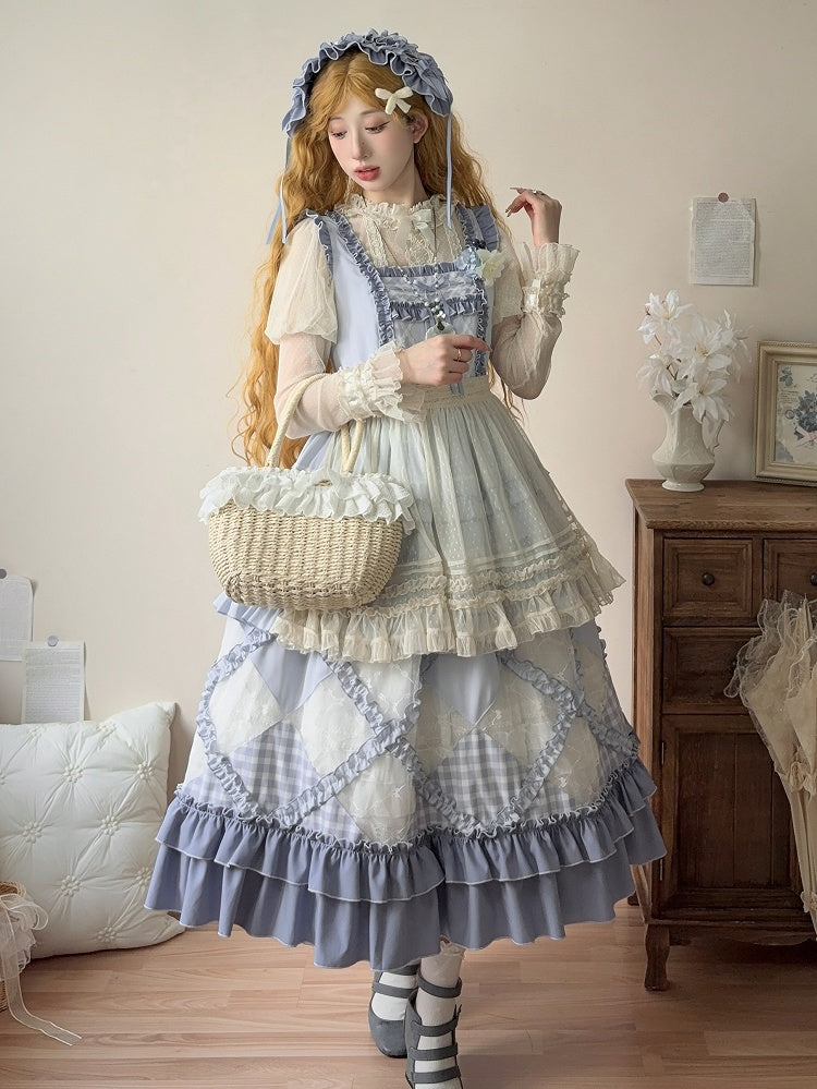 Lässiges Lolita-Kleid mit blauem Gingham-Muster und floralen Spitzenaufnähern
