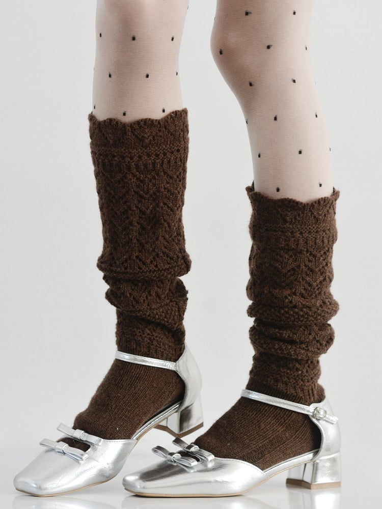 White/Brown/Gray Cut-Out Design Knitted Calf Socks