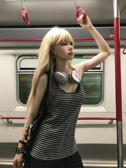 ホワイトストライプホルターネックトップ ブラック ヴィンテージ バックレス