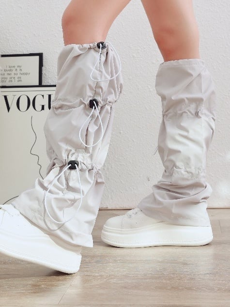 グレー/ピンク/ダークグレーのドローストリングレッグウォーマー