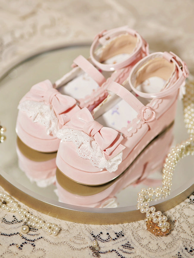 Top Herz Plateaus Schnallen an Schleife Baby Pink Besatz Spitze