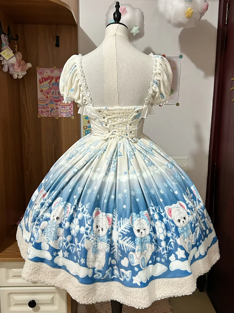 Süßes Lolita-Kleid mit Teddy- und Schneeflocken-Muster und Winterfleece-Saum