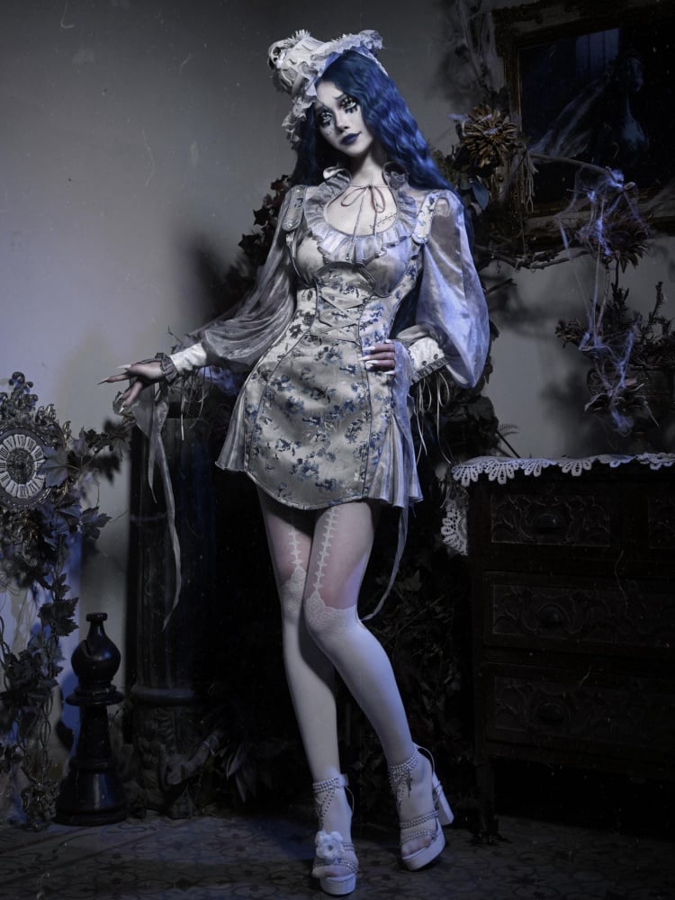 Staubblaues geblümtes Jacquard-Overallkleid „Corpse Bride“