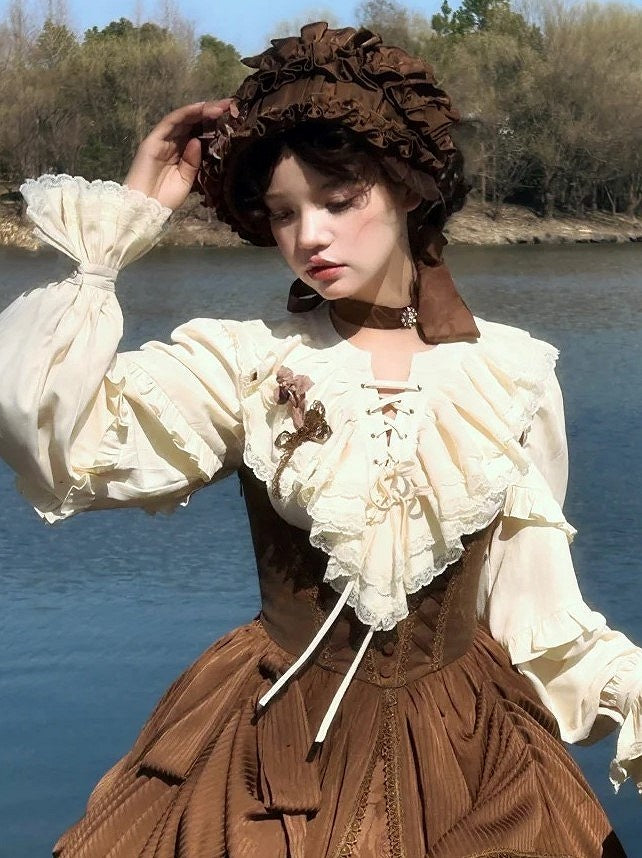 Verzierte Irisspitze Schwarz/Grau/Braun Lolita Brosche