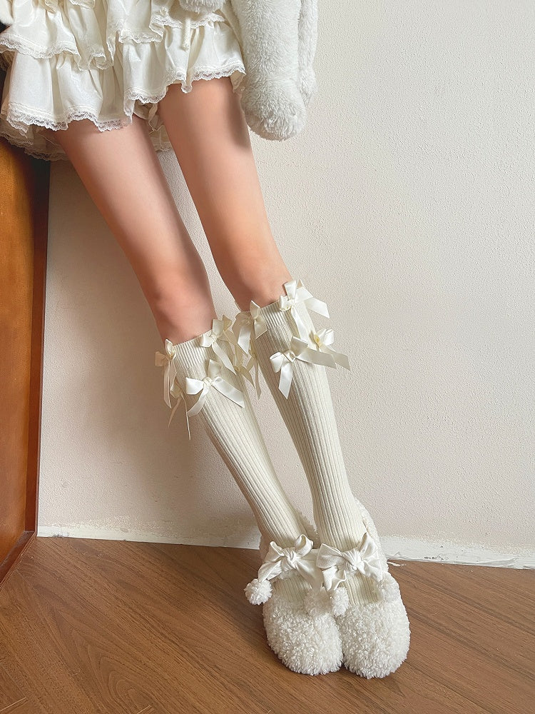 Ballet-Style Creamy Calf Bow Socks Decorated White/Black