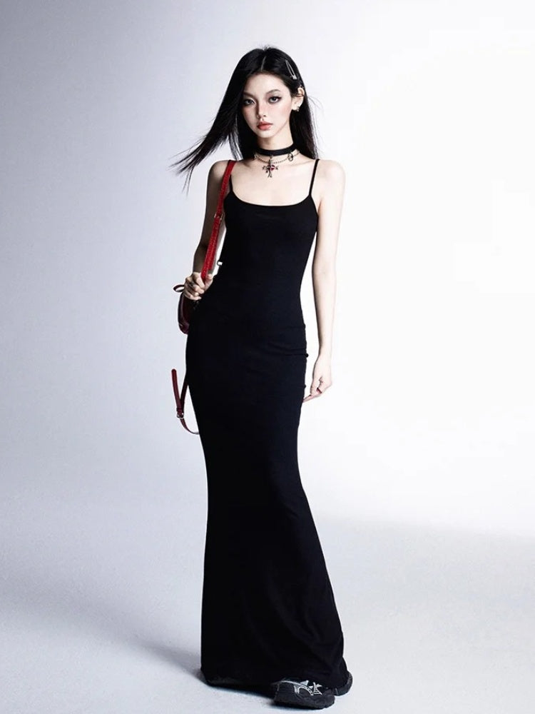 Glamouröses Spaghettiträgerkleid mit Rock im Boden, Schwarz/Rot/Blau, Länge Meerjungfrau