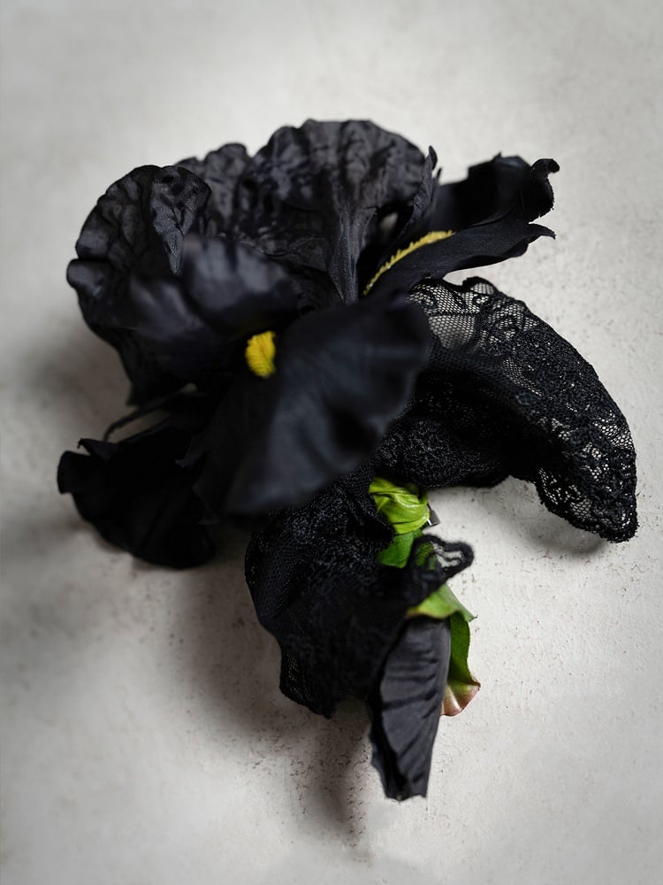 Iris Floral Black Hairclip