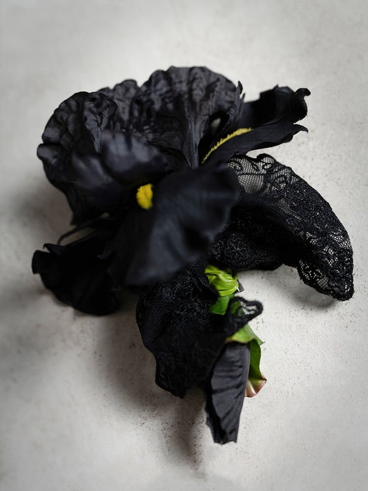 Iris Floral Black Hairclip